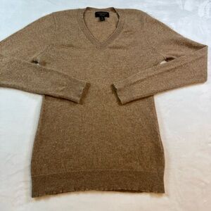 Charter Club Unisex Luxury 100% Cashmere V- Neck Sweater. Soft & Perfect! Med.